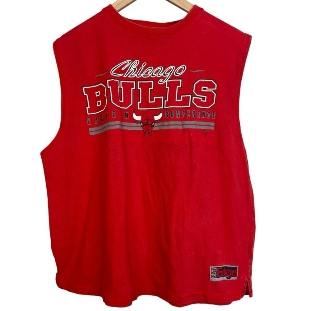 Vintage 1997 Pro Edge NBA Chicago Bulls Men’s Sleeveless Red Graphic Shirt